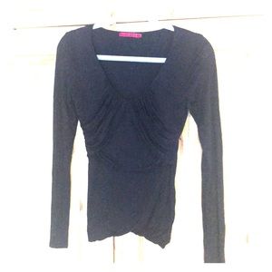 Long sleeve T-shirt with ruching at bust